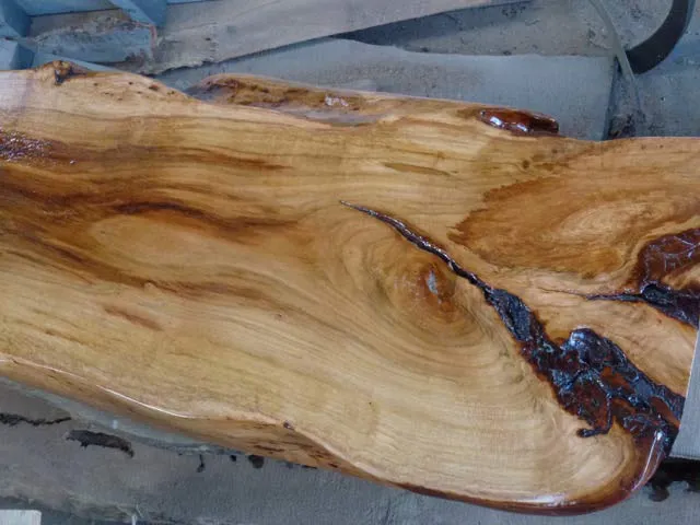 Hardwood timber available from Kent Logs 12