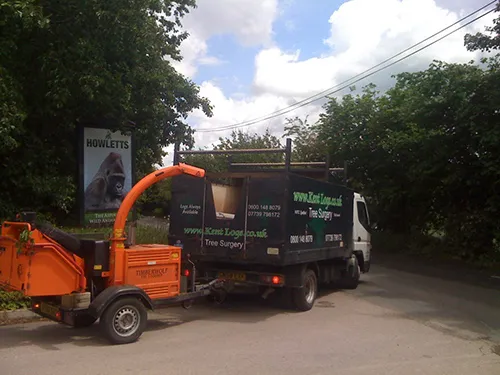 Kent Logs tree surgery and timber work 28
